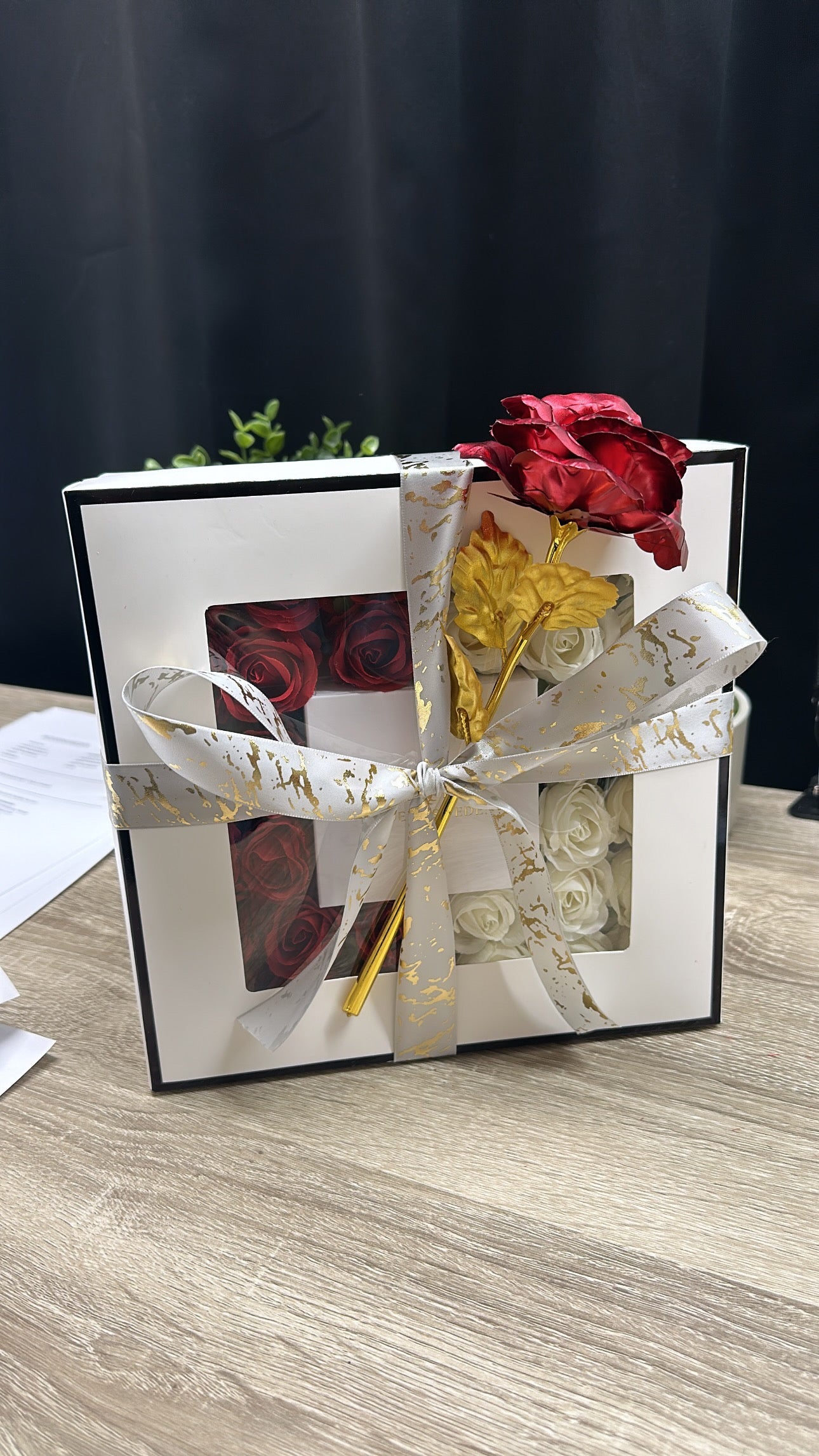 LUXERY BOX (Smycke ingår+ Dubai Choklad)